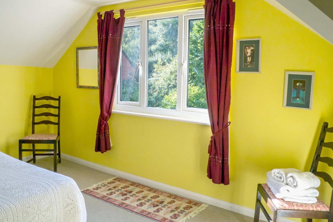 Healing Waters Sanctuary For Exclusive Private Hire And Self Catering Board, Vegetarian, Alcohol & Wifi Free Retreat In Glastonbury Bagian luar foto