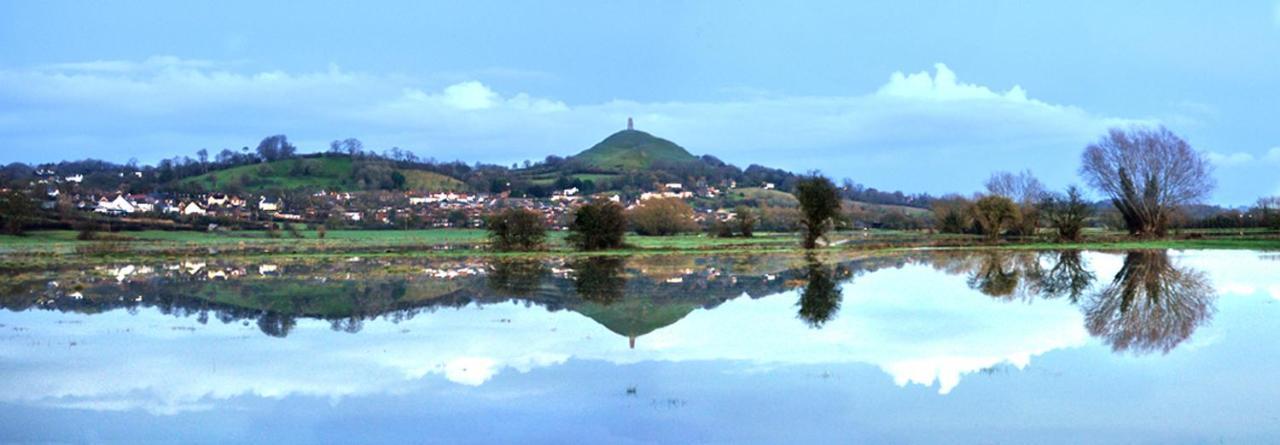 Healing Waters Sanctuary For Exclusive Private Hire And Self Catering Board, Vegetarian, Alcohol & Wifi Free Retreat In Glastonbury Bed & Breakfast Bagian luar foto