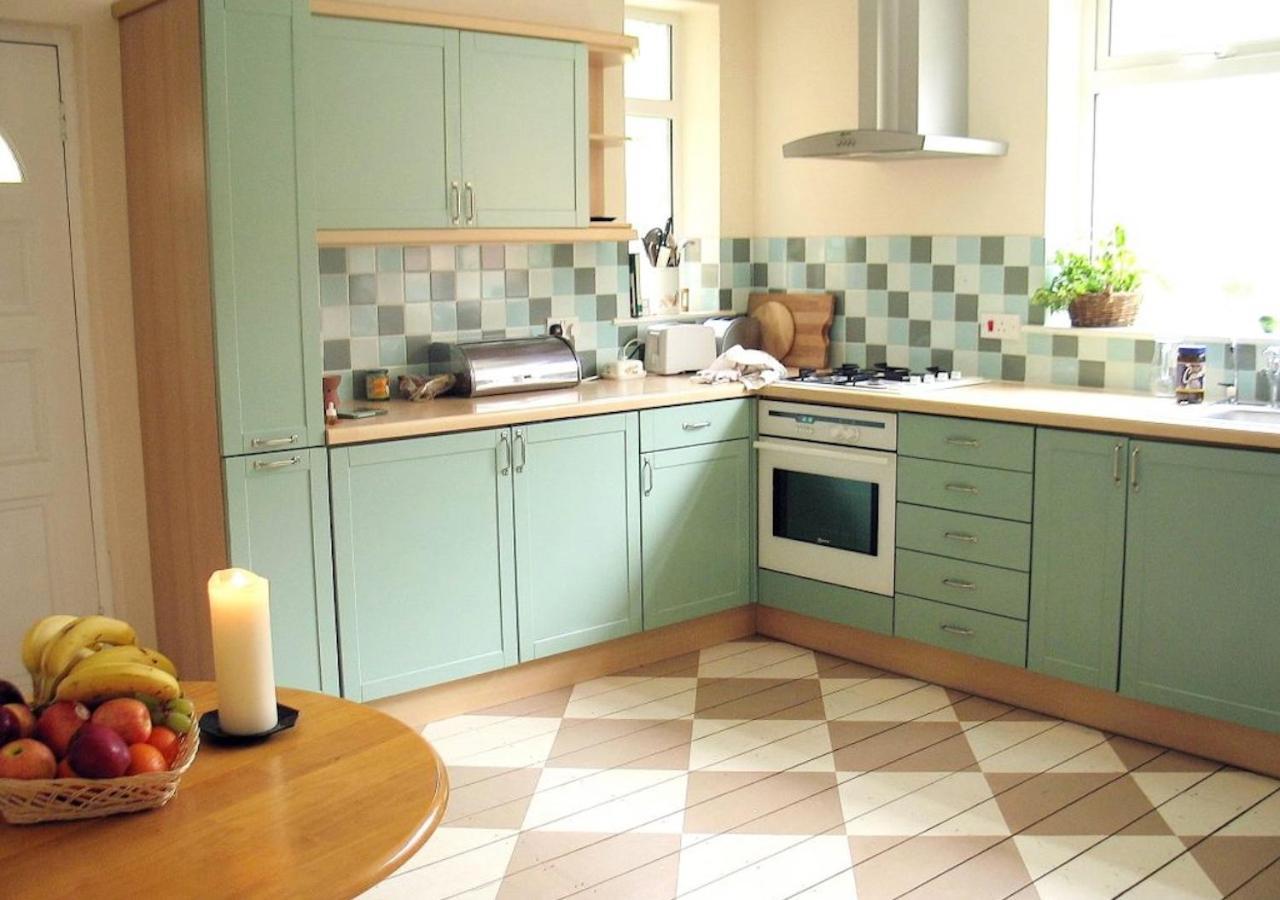Healing Waters Sanctuary For Exclusive Private Hire And Self Catering Board, Vegetarian, Alcohol & Wifi Free Retreat In Glastonbury Bagian luar foto