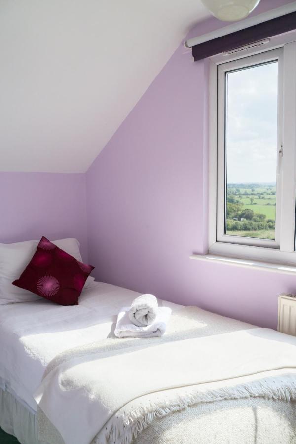 Healing Waters Sanctuary For Exclusive Private Hire And Self Catering Board, Vegetarian, Alcohol & Wifi Free Retreat In Glastonbury Bagian luar foto