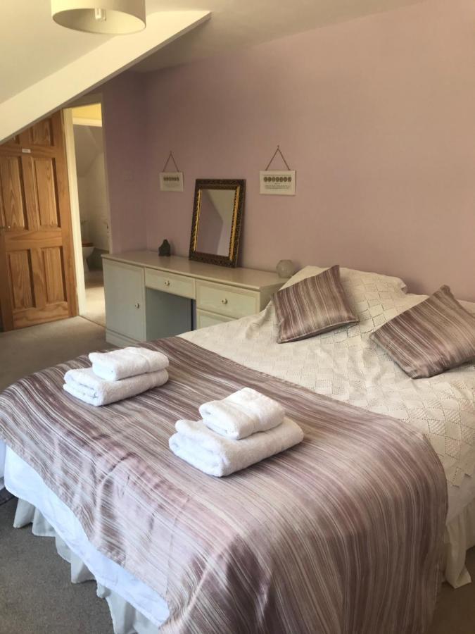 Healing Waters Sanctuary For Exclusive Private Hire And Self Catering Board, Vegetarian, Alcohol & Wifi Free Retreat In Glastonbury Bagian luar foto